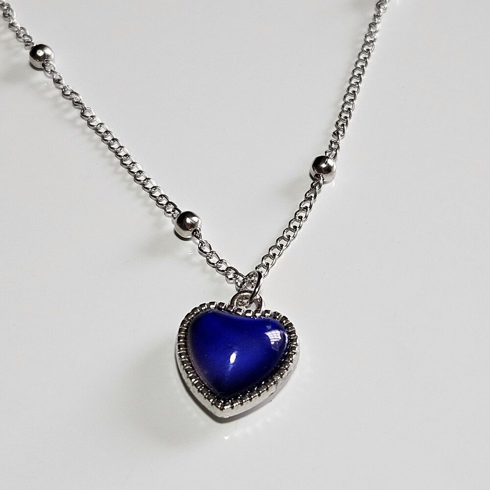 Silver Tone Heart Shaped Mood Pendant Necklace 16-18"